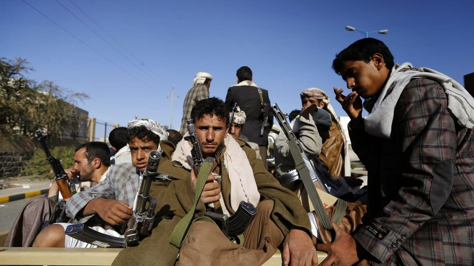 المعارك في مأرب.. والحوثيون يحشدون تعزيزات بشرية إلى الحدود مع السعودية