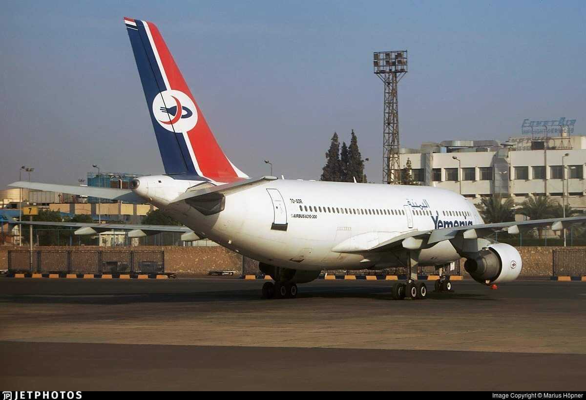كانت في الطريق من عدن إلى القاهرة.. هذا هو مصير طائرة "اليمنية" عقب تعرضها لخلل فني!