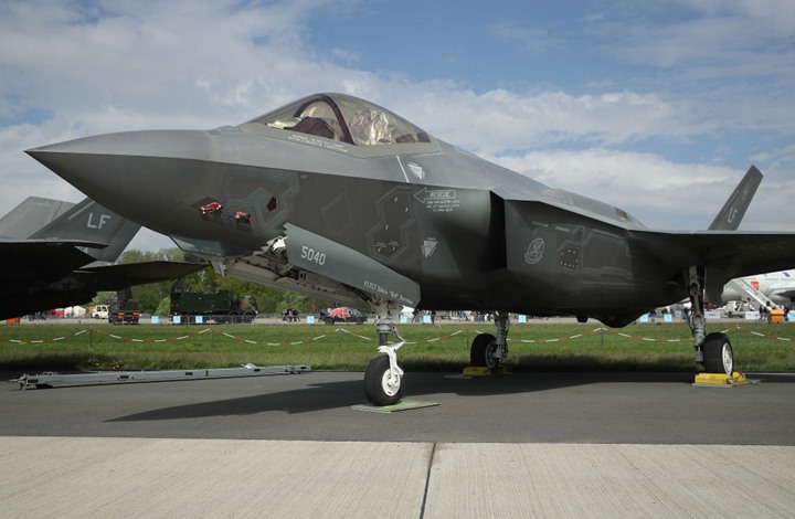 F35